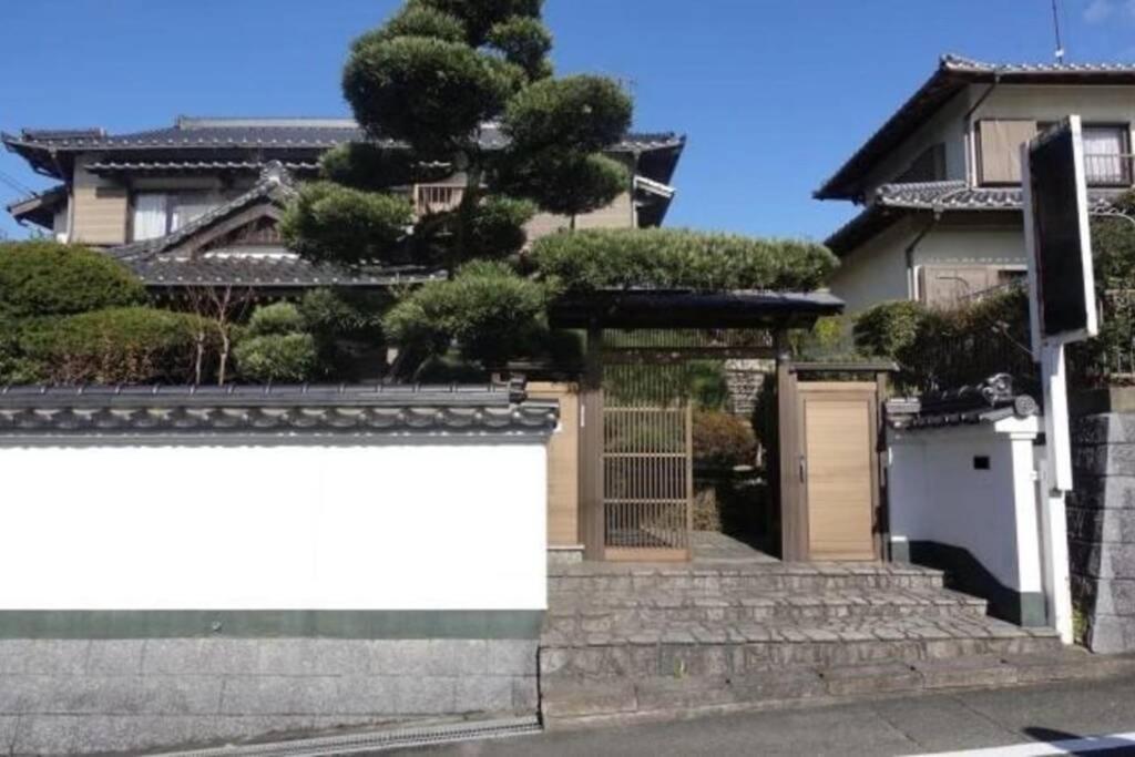 太宰苑 - Dazaien Traditional Japanese Houses Dazaifu Exterior foto